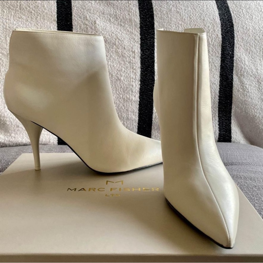 Marc Jacobs LTD Fenet White Leather Boots - Size 9
